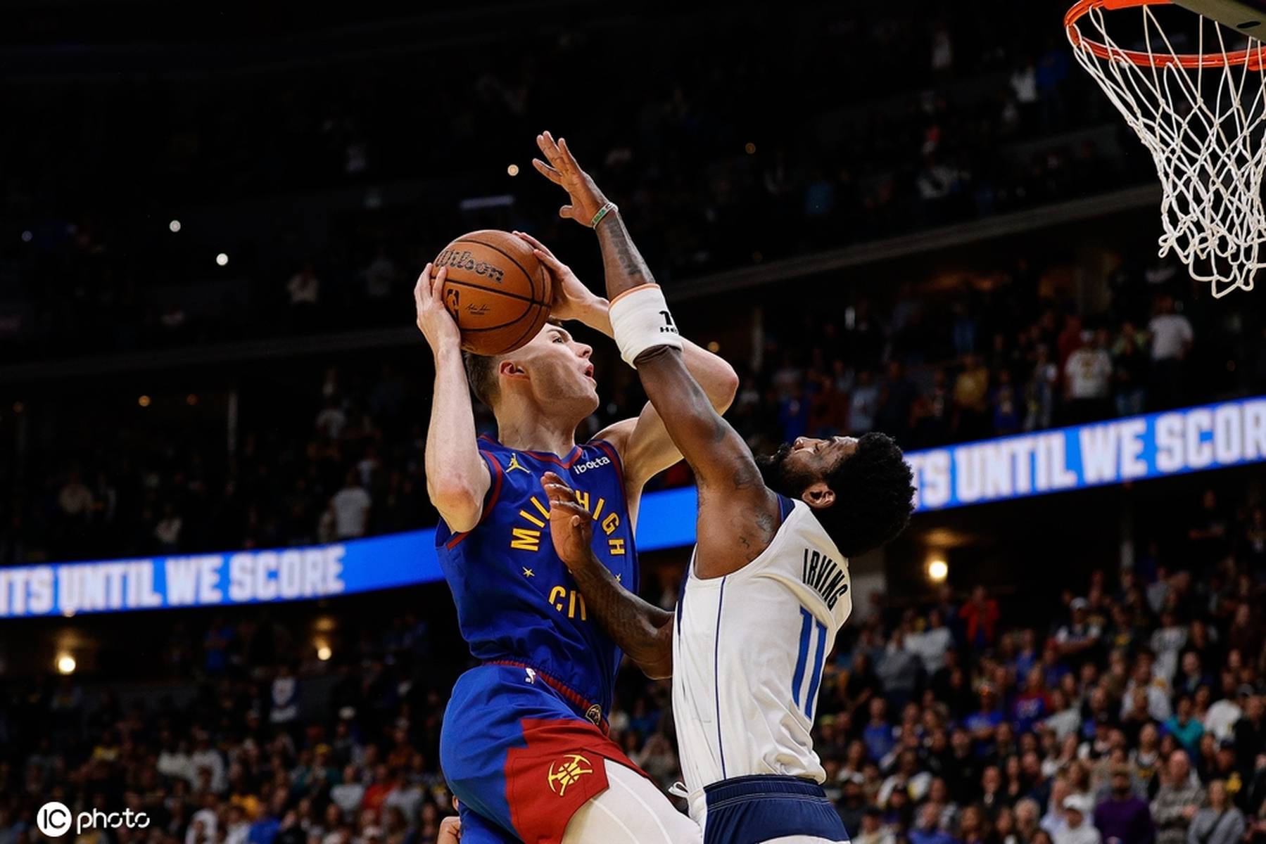 帮助年轻球 帮助年轻球